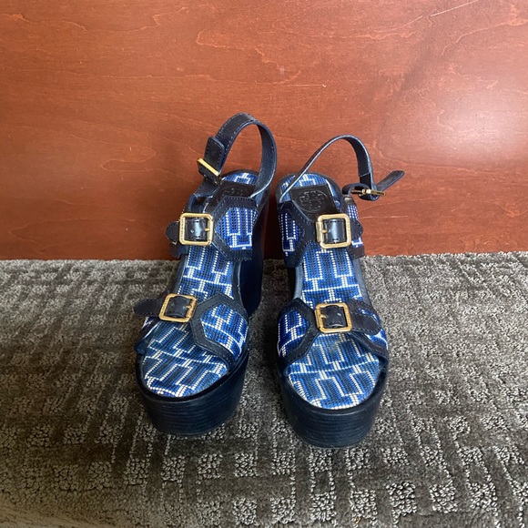 Tory Burch wedge sandals - Picture 2 of 9